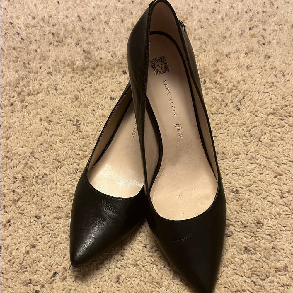 Anne Klein Black Pointed Toe Heels